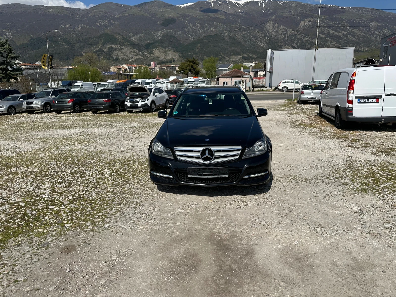 Mercedes-Benz C 200 2.0/184k.s/Facelift/barter, снимка 2 - Автомобили и джипове - 55234938