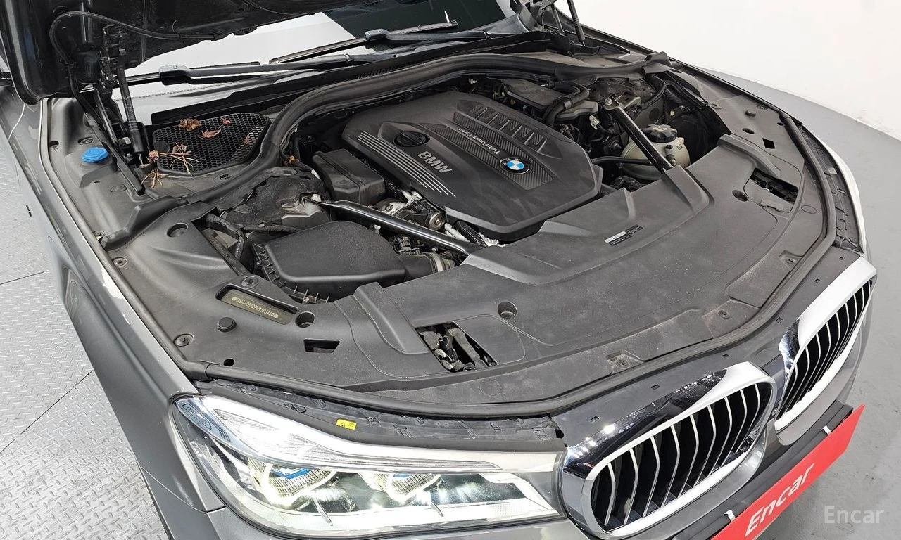BMW 740 ОБДУХВАНЕ * ДИСТРОНИК * HEAD-UP * H/K * , снимка 7 - Автомобили и джипове - 55263022