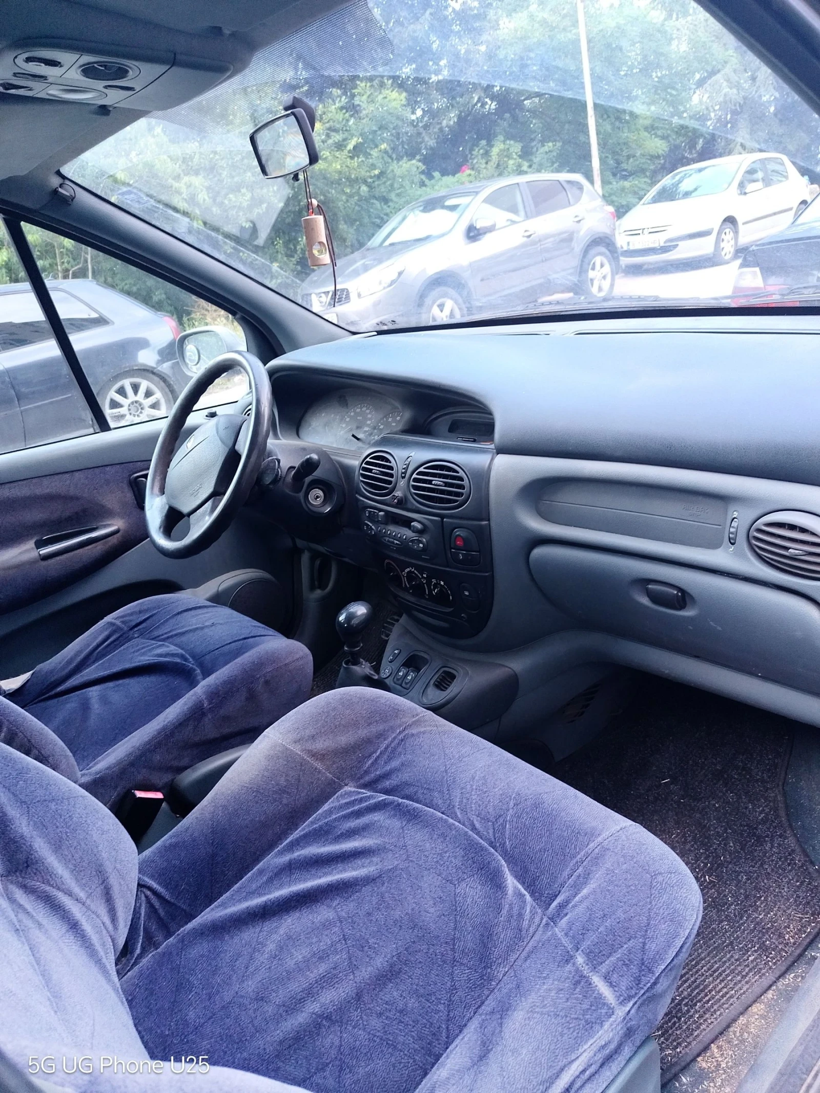 Renault Megane, снимка 9 - Автомобили и джипове - 55330411