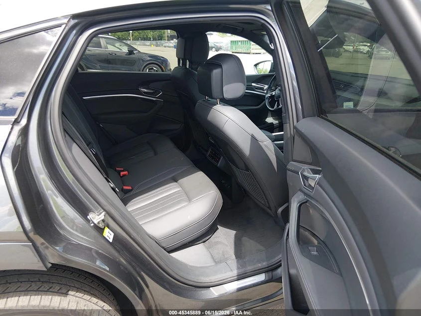 Audi E-Tron 2023 AUDI E-TRON SPORTBACK PREMIUM PLUS S LINE QUA, снимка 13 - Автомобили и джипове - 55411138