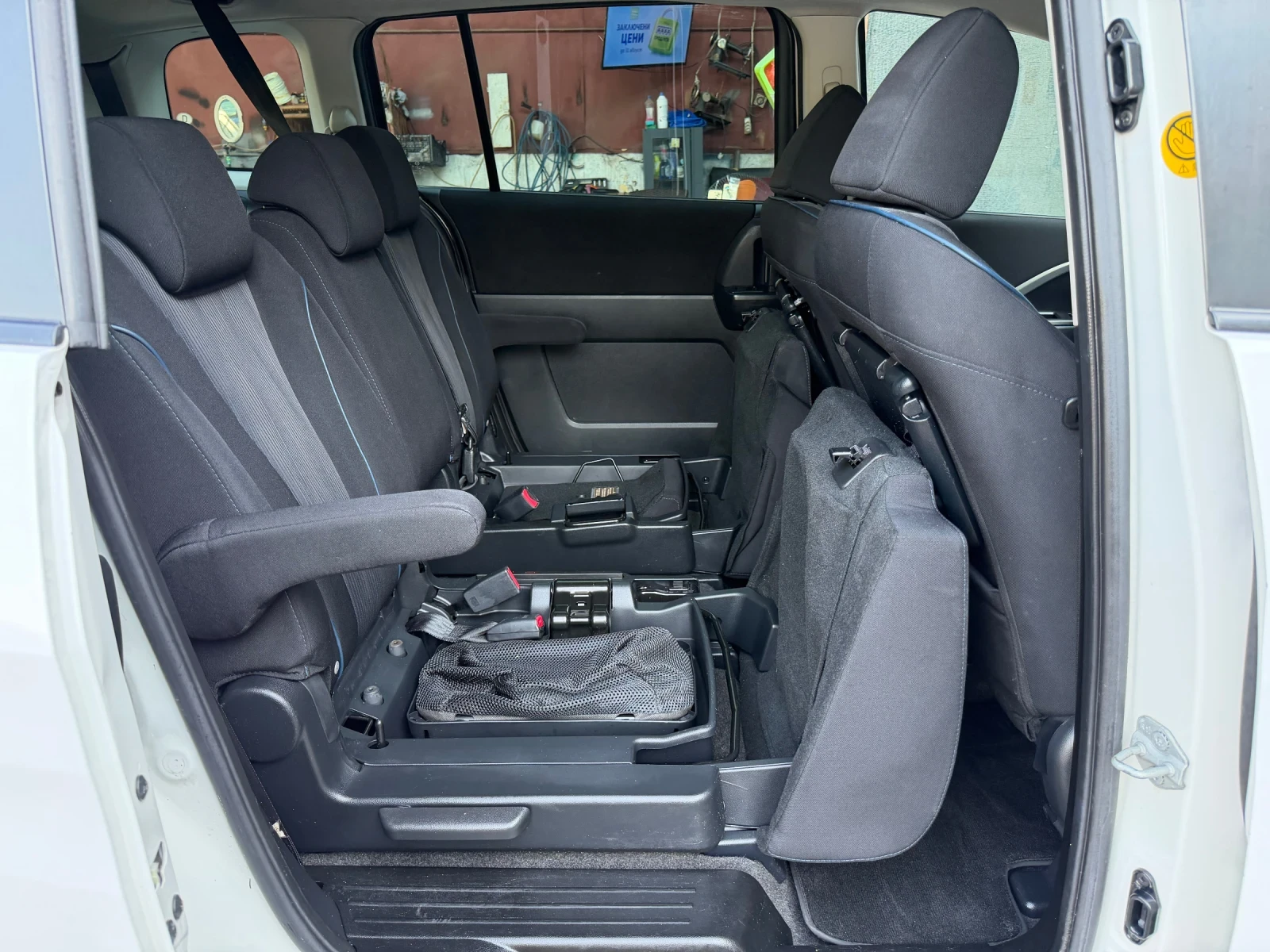 Mazda 5 7МЕСТА!2.0бензин!ШВЕЙЦАРИЯ!!УНИКАТ!!ТОП СЪСТОЯНИЕ, снимка 14 - Автомобили и джипове - 55568147