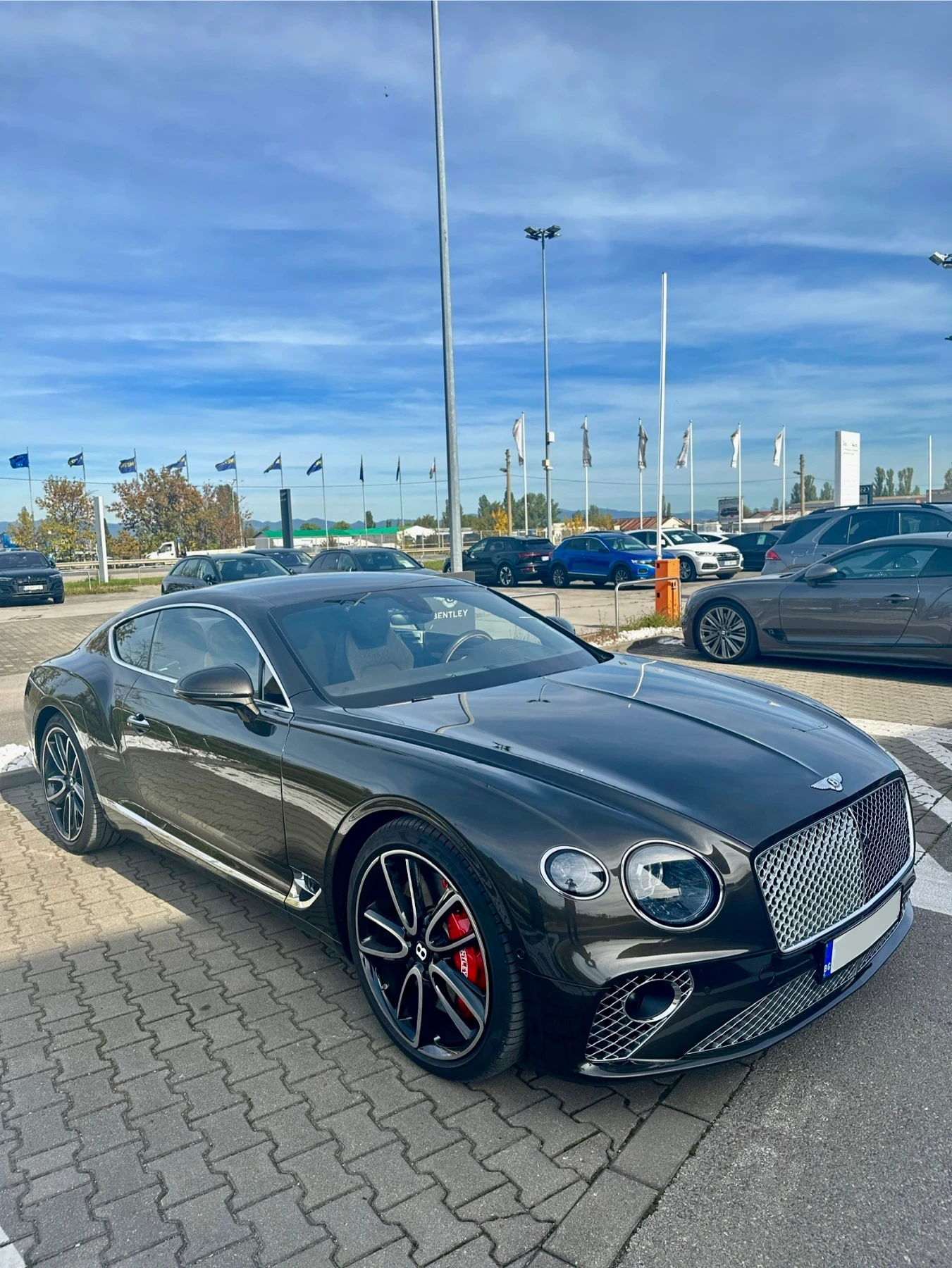 Bentley Continental gt W12 Spectre Mulliner, снимка 4 - Автомобили и джипове - 55577781