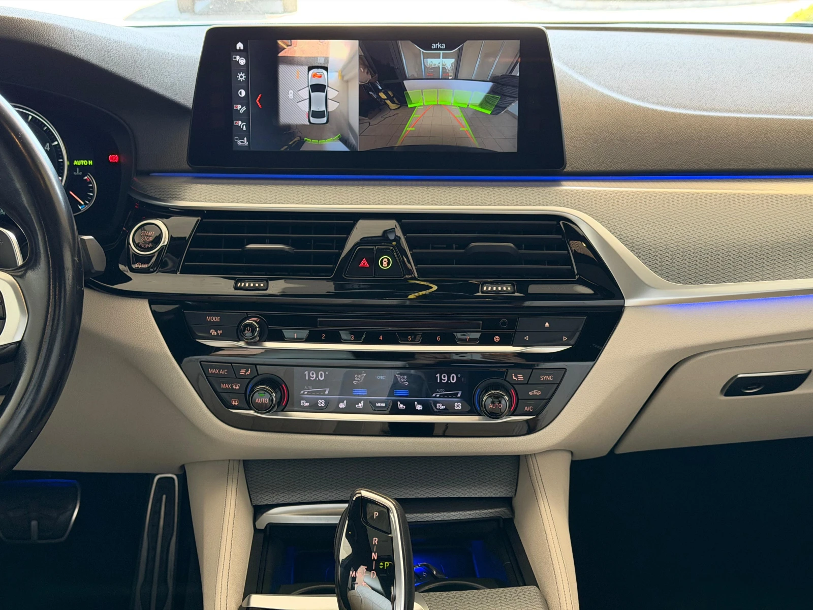 BMW 530 xDrive, снимка 10 - Автомобили и джипове - 55643301