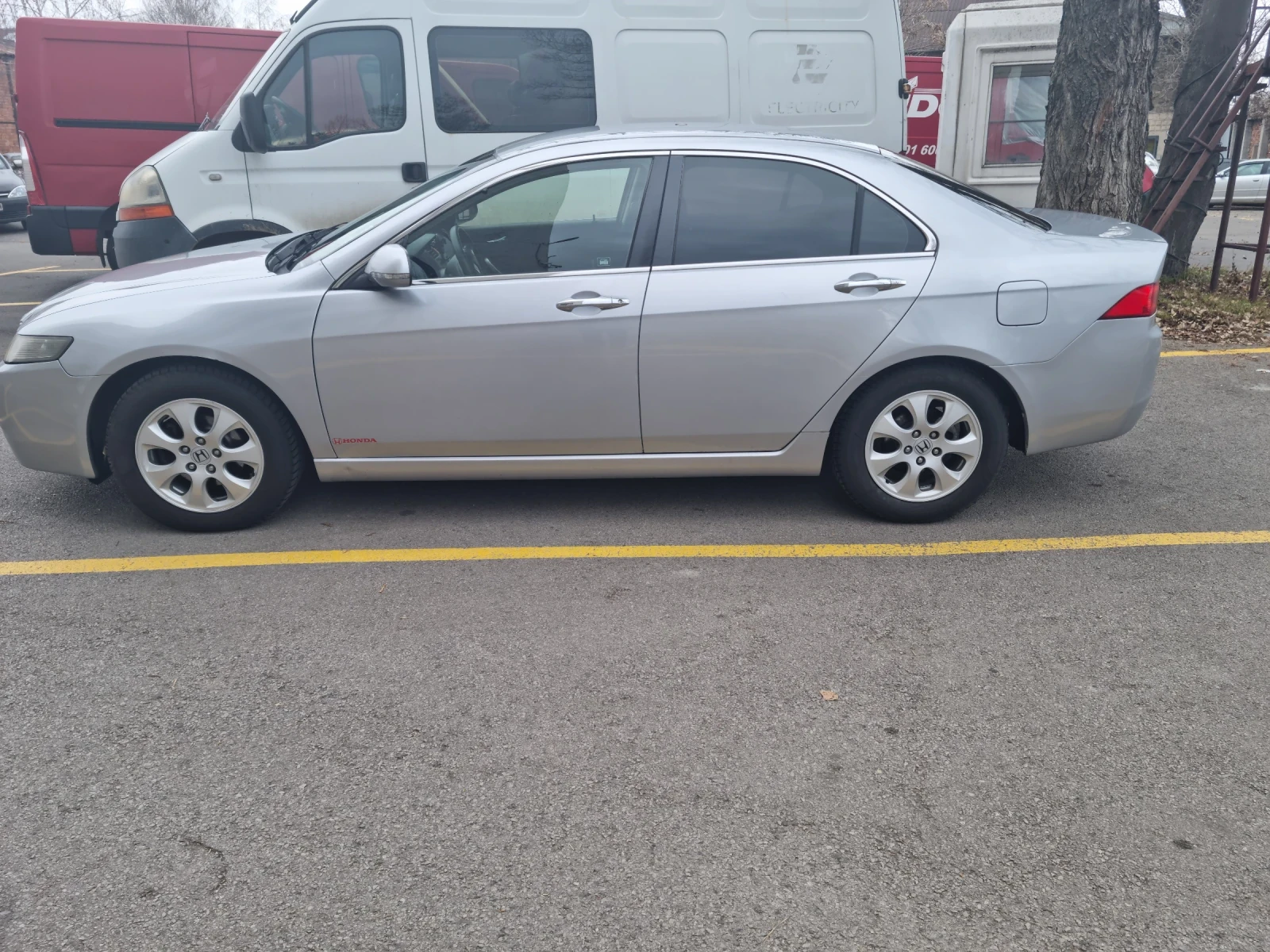Honda Accord 7 серия, снимка 4 - Автомобили и джипове - 55709644