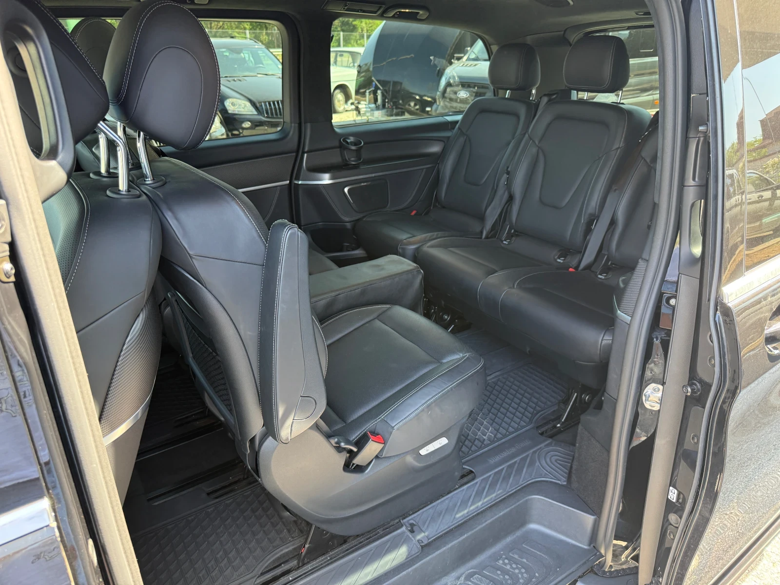 Mercedes-Benz V 300 d 4Matic Extra Long ГАРАНЦИЯ, снимка 10 - Автомобили и джипове - 55845905