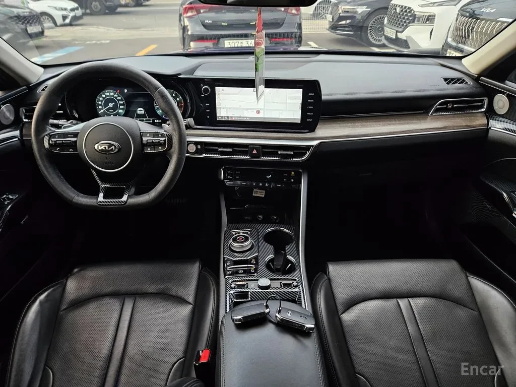 Kia K5 NOBLESSE* FULL* 360 КАМЕРИ* ДИСТРОНИК* КРАЙНА ЦЕНА, снимка 8 - Автомобили и джипове - 56595203