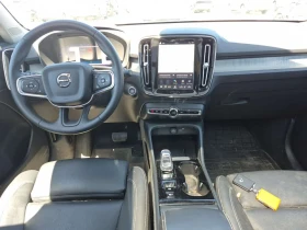 Volvo XC40 ULTRA DARK THEME| ПОДГРЕВИ| ПАМЕТ| 2 КЛЮЧА| , снимка 8