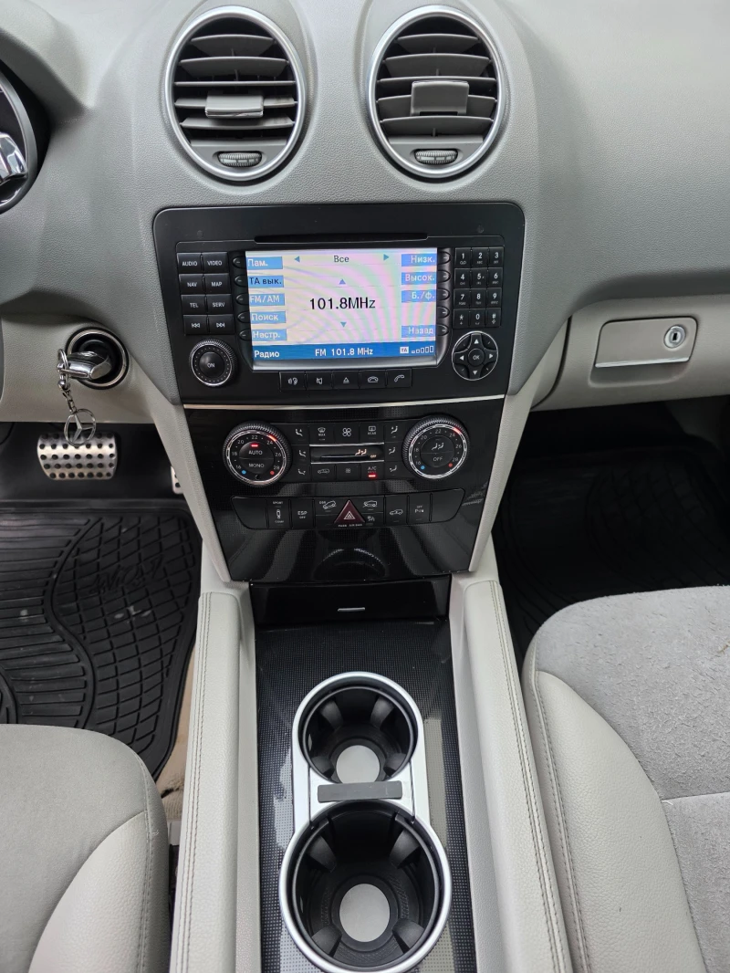 Mercedes-Benz ML 420 CDI V8 4 MATIC, снимка 11 - Автомобили и джипове - 50283758