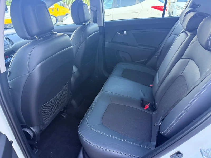 Kia Sportage 2.0crdi * 4x4* Avtom* Led* Koja* UNIKAT* , снимка 8 - Автомобили и джипове - 51229642