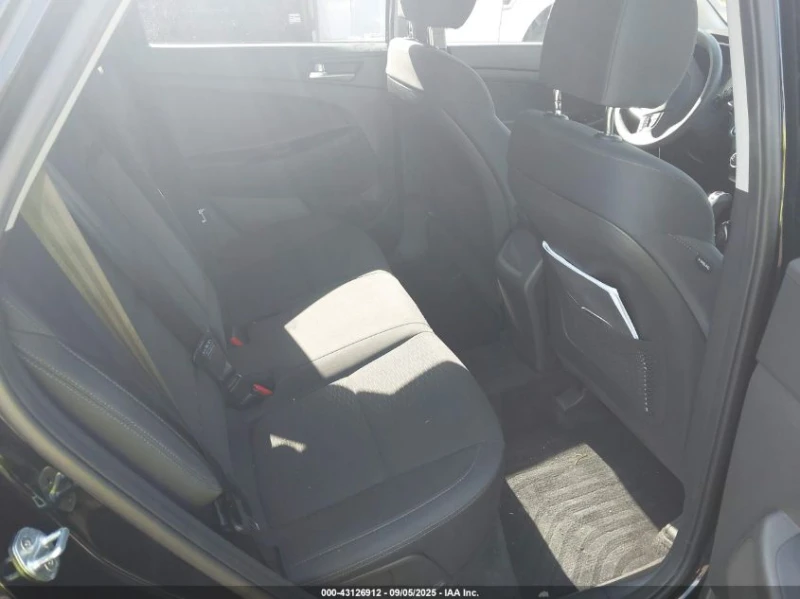 Hyundai Tucson 2l Value, снимка 8 - Автомобили и джипове - 53250195