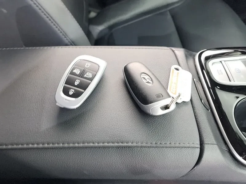 Hyundai Tucson Diesel 2.0 2Wd Modern, снимка 15 - Автомобили и джипове - 55088041