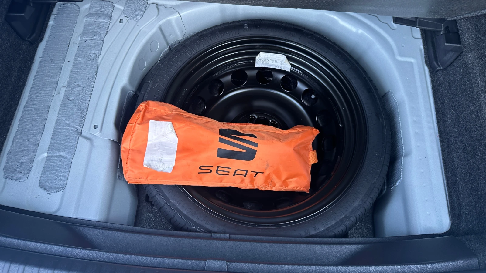 Seat Arona 1.0 TSI Automatic Face Lift, снимка 11 - Автомобили и джипове - 53799963