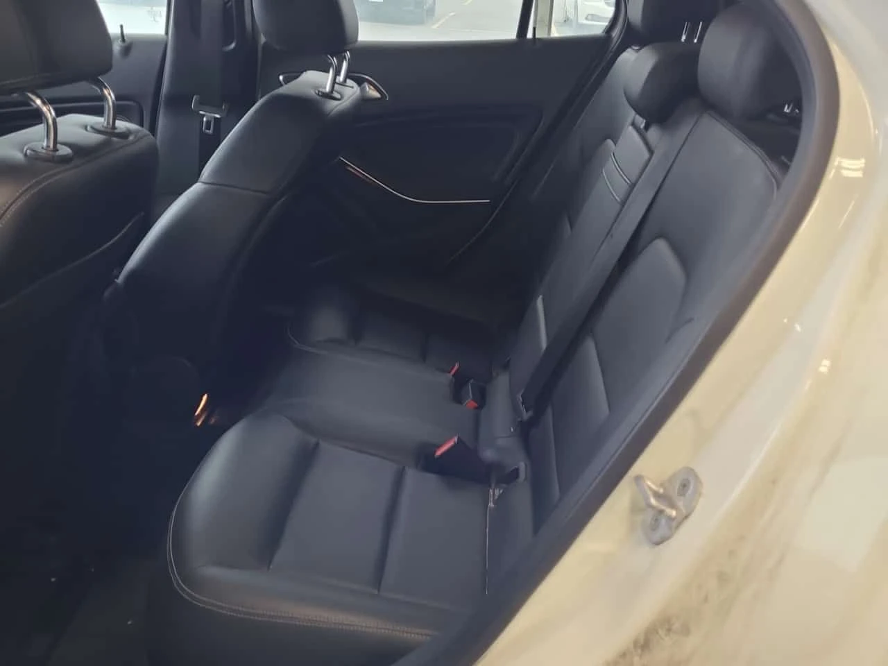 Mercedes-Benz GLA 250 4MATIC * AMG PACK* ПОДГРЕВИ* КАМЕРА* , снимка 11 - Автомобили и джипове - 54190022