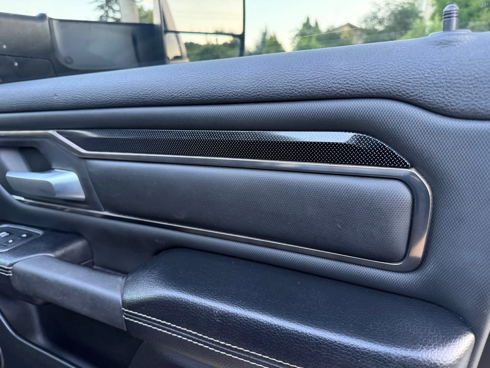 Dodge Ram ЛИФТ* 35ци ГУМИ* LPG* ФУУЛ ЕКСТРИ