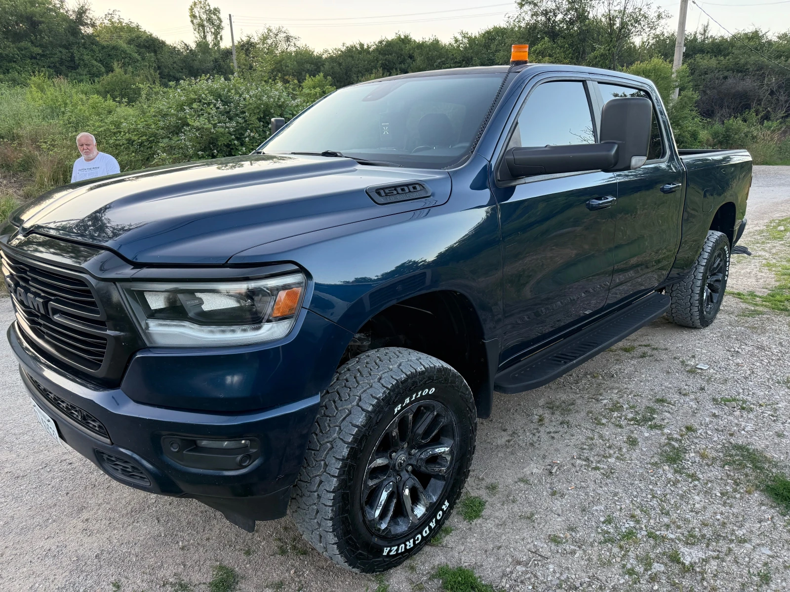 Dodge Ram ЛИФТ* 35ци ГУМИ* LPG* ФУУЛ ЕКСТРИ* КАРБОН* АLPINE , снимка 2 - Автомобили и джипове - 54973886