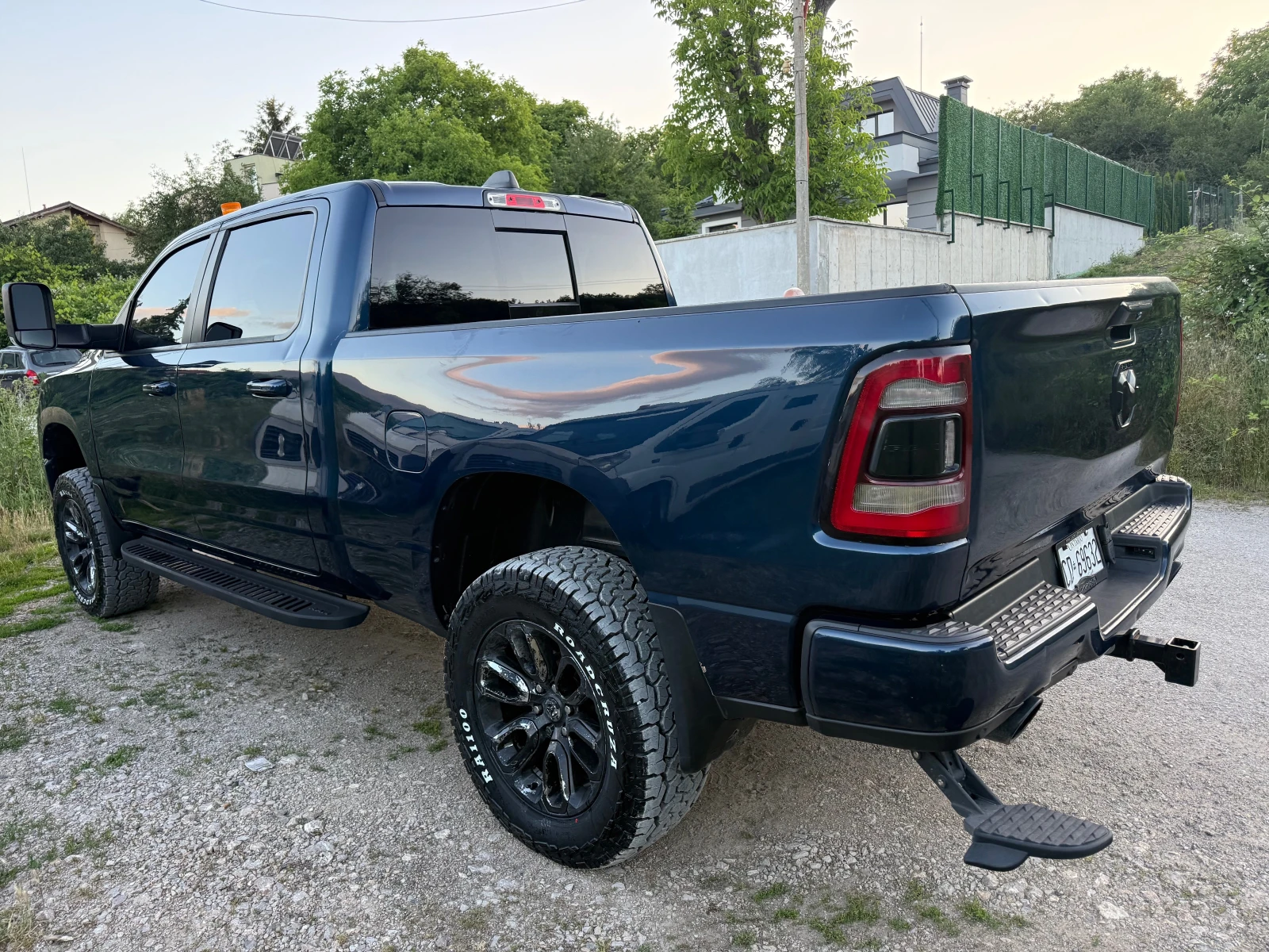 Dodge Ram ЛИФТ* 35ци ГУМИ* LPG* ФУУЛ ЕКСТРИ* КАРБОН* АLPINE , снимка 6 - Автомобили и джипове - 54973886