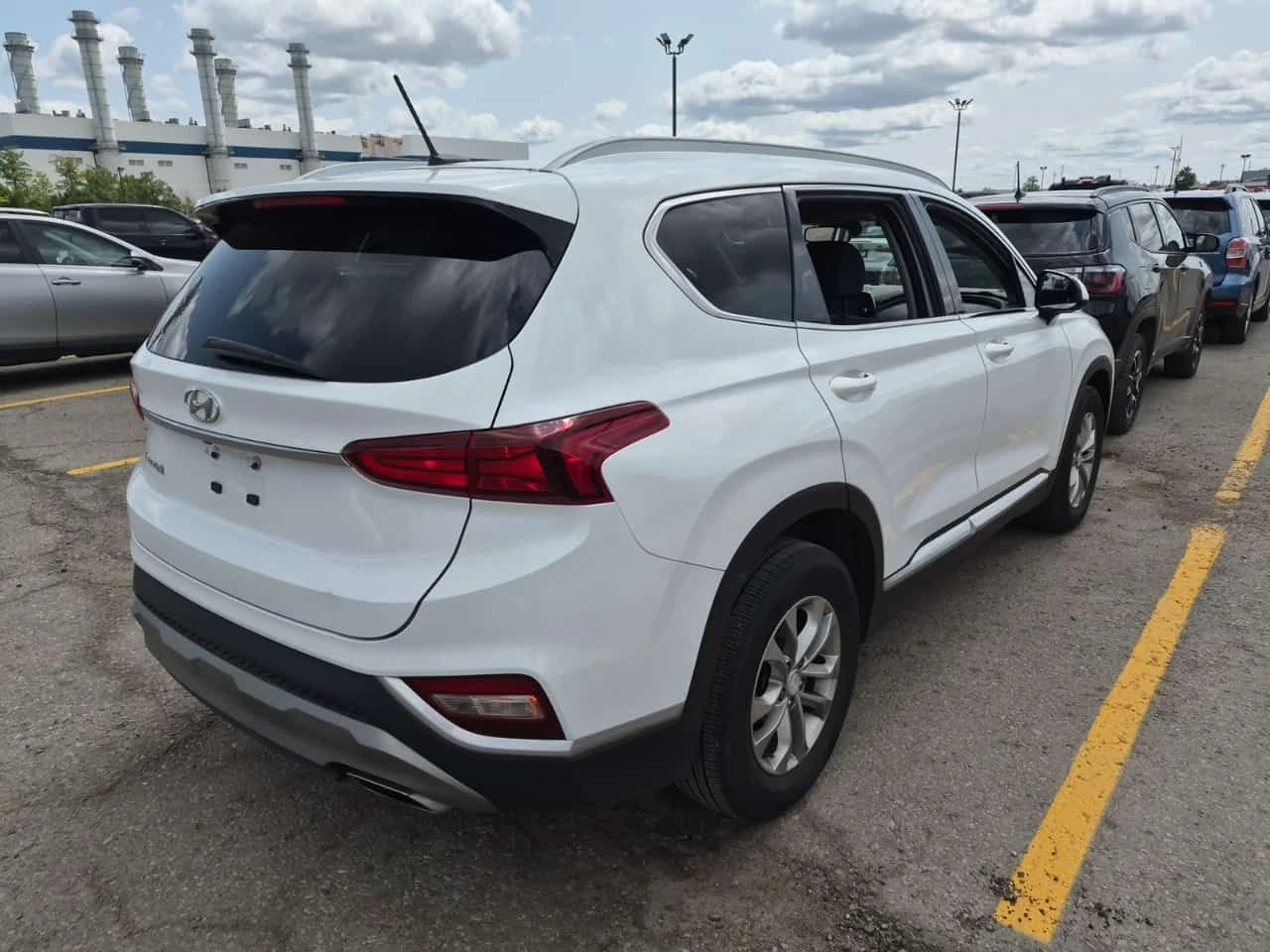 Hyundai Santa fe * ESSENTIAL W/ SAFETY PACKAGE* АВТОКРЕДИТ* , снимка 3 - Автомобили и джипове - 55659319