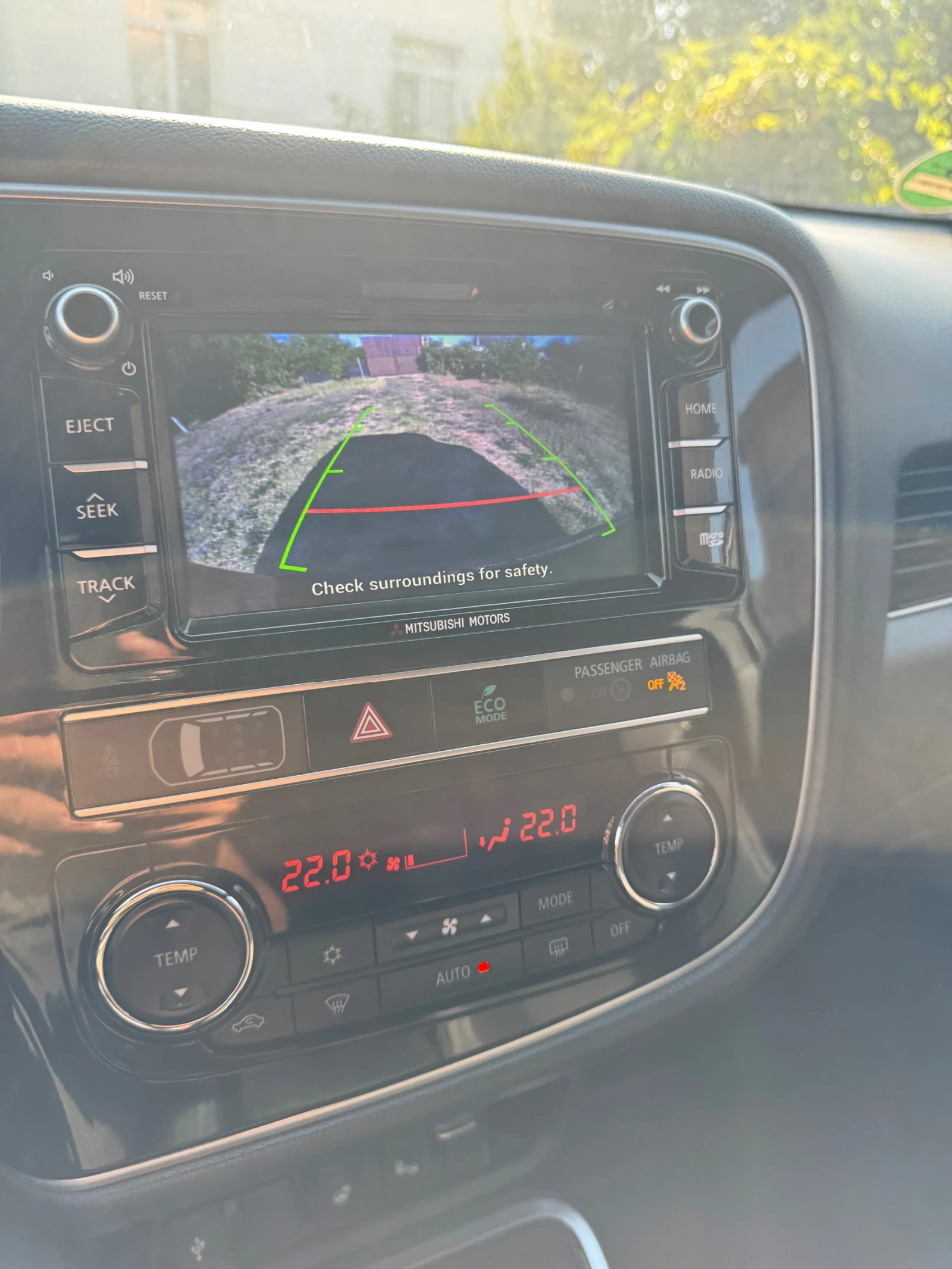 Mitsubishi Outlander Full led , снимка 14 - Автомобили и джипове - 56017766