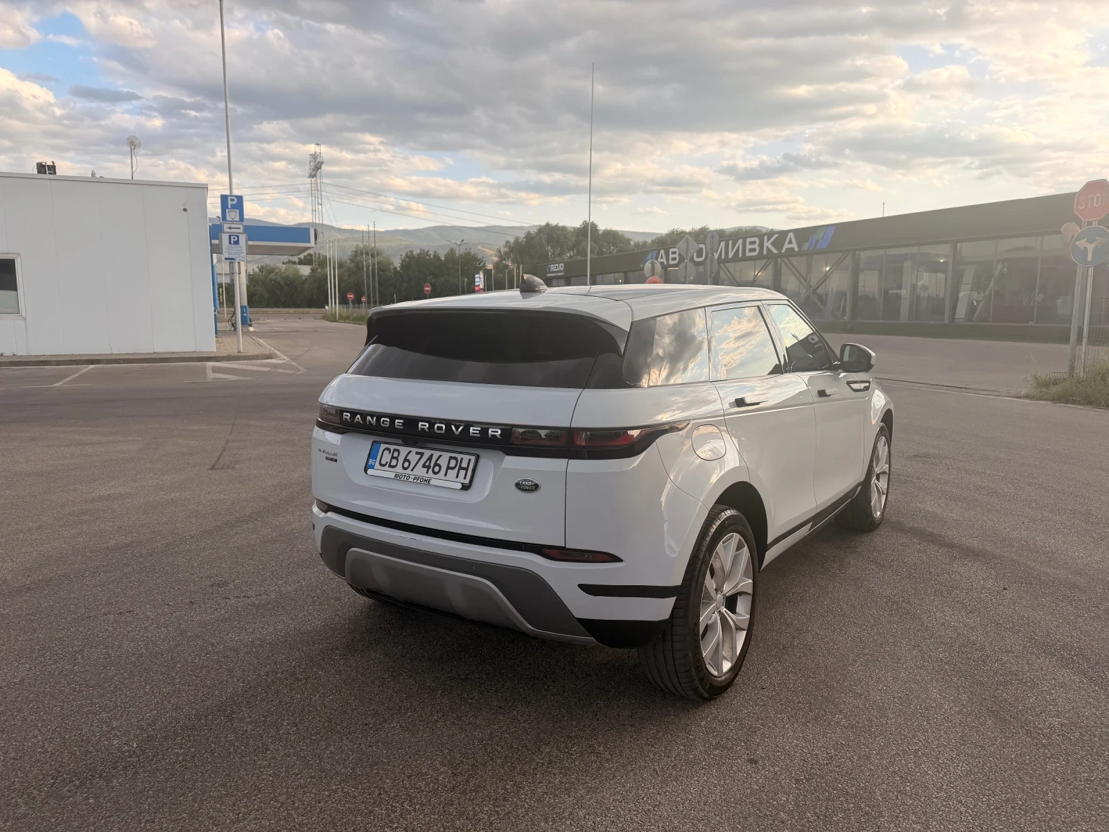 Land Rover Range Rover Evoque, снимка 13 - Автомобили и джипове - 56351059