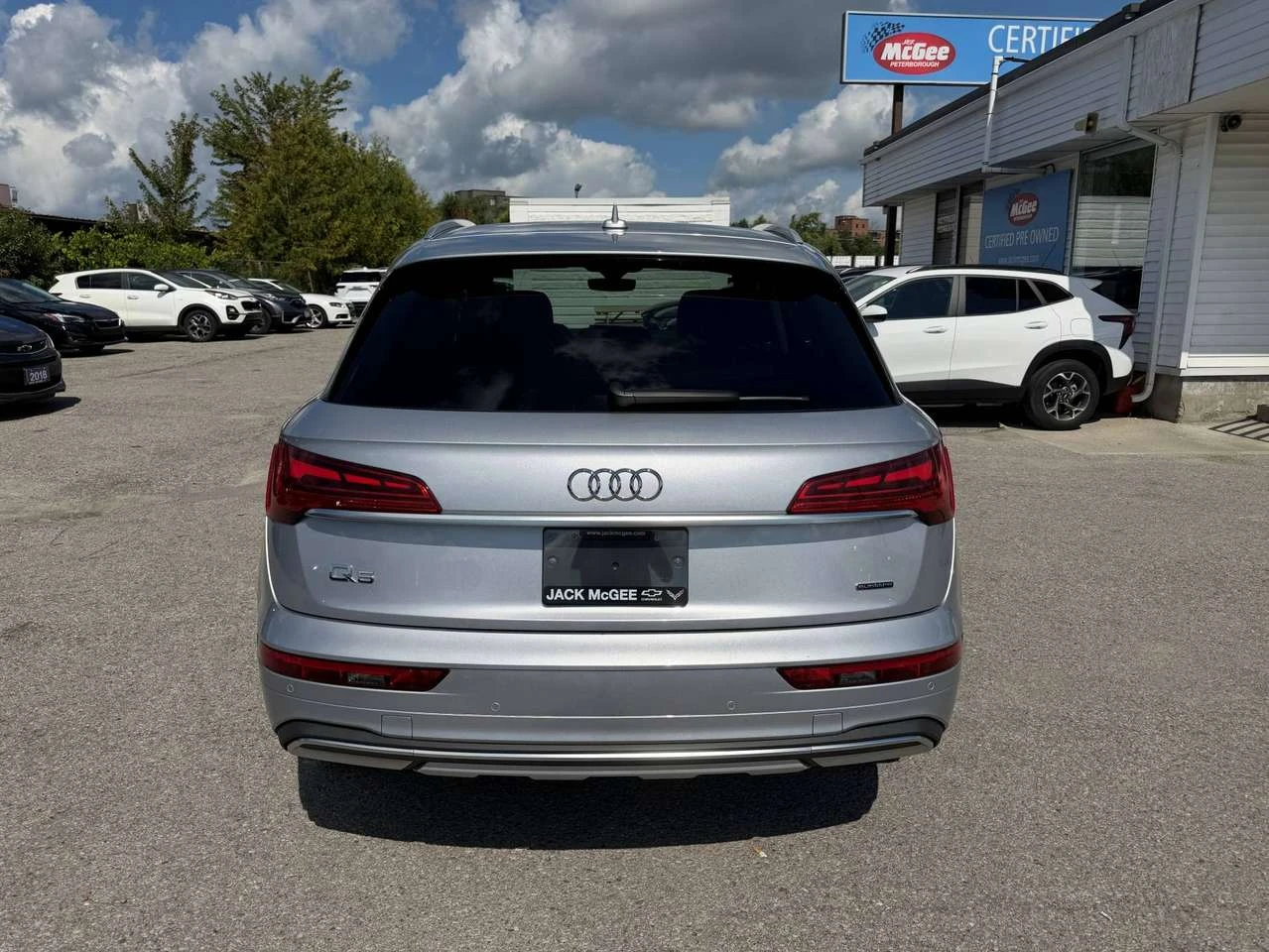 Audi Q5 Komfort, снимка 3 - Автомобили и джипове - 56437206