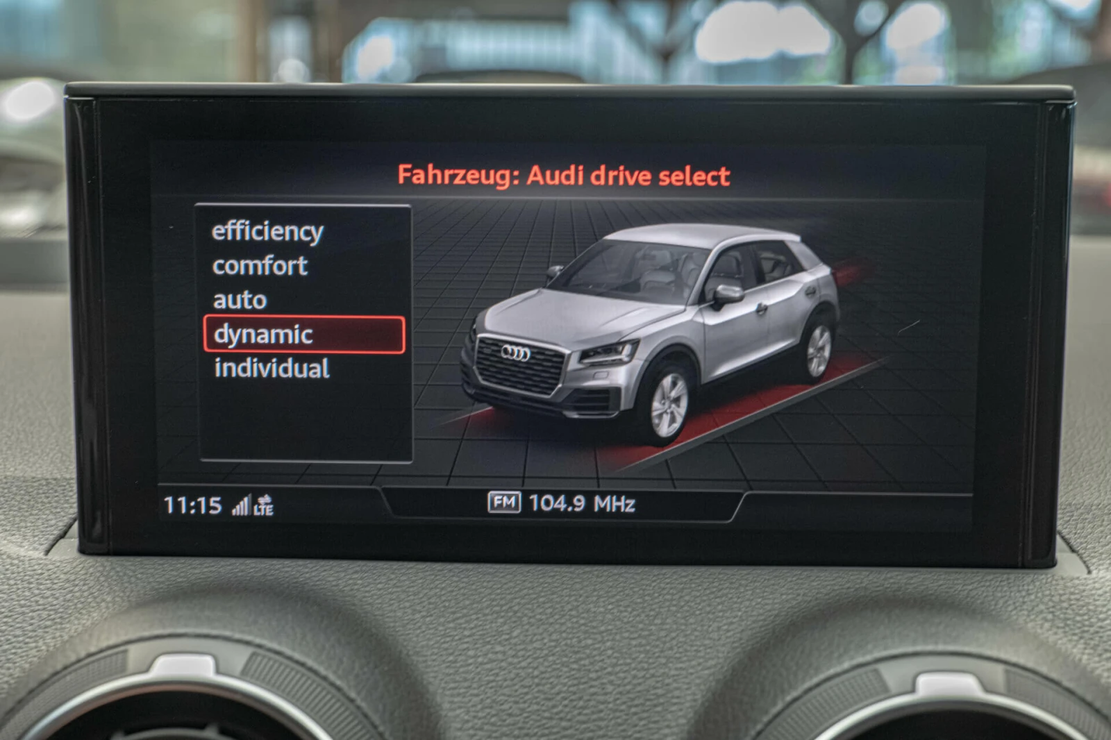 Audi Q2 SQ2/2.0TFSI/Bang&Olufsen/HuD/Virtual/Dist./Side As | Mobile.bg � ����������� 16