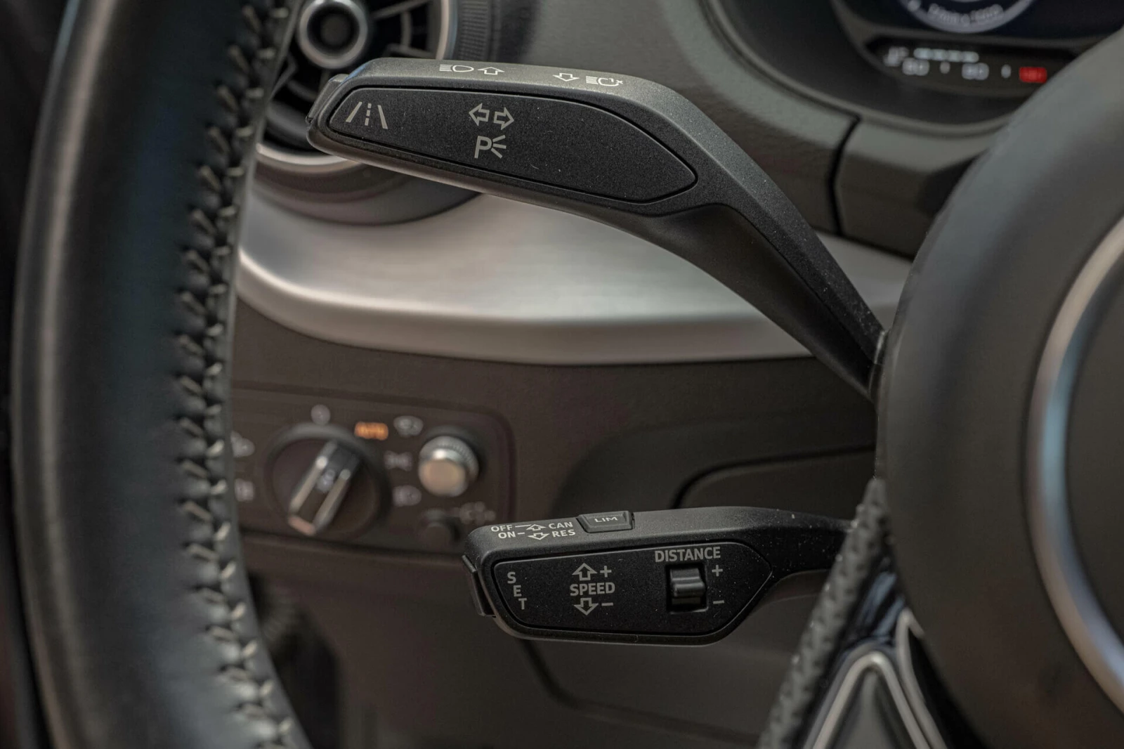 Audi Q2 SQ2/2.0TFSI/Bang&Olufsen/HuD/Virtual/Dist./Side As | Mobile.bg � ����������� 15