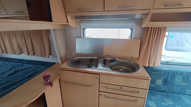 Каравана Chateau Calista 490, снимка 5 - Каравани и кемпери - 53466703