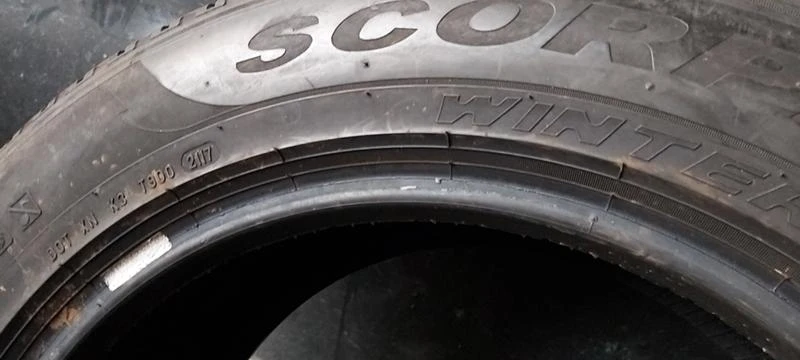 Гуми Зимни 235/60R18, снимка 7 - Гуми и джанти - 30950788