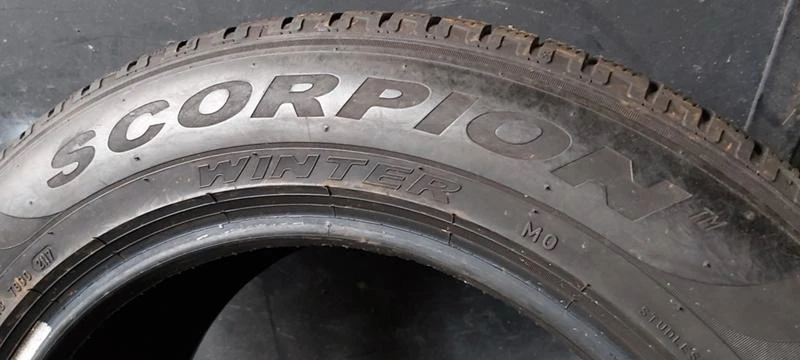 Гуми Зимни 235/60R18, снимка 6 - Гуми и джанти - 30950788