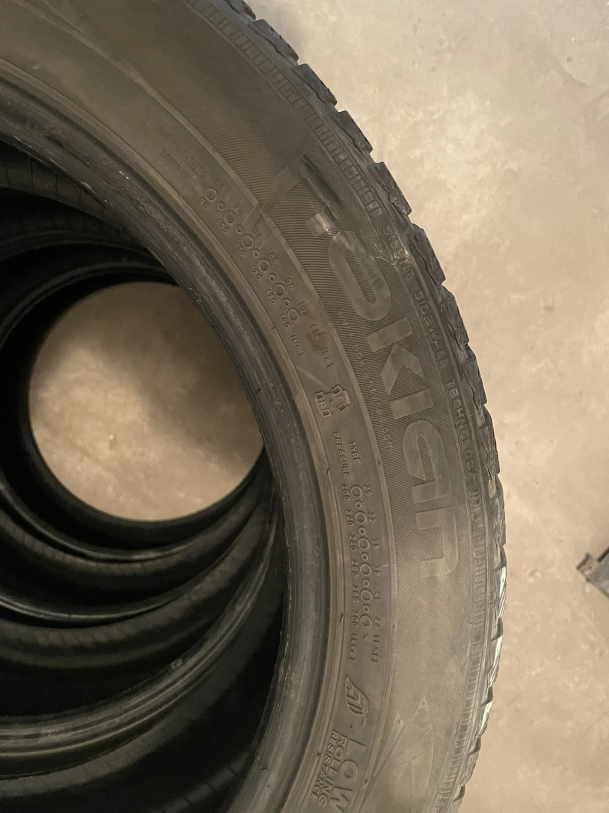 ���� 225/50R17 | Mobile.bg � ����������� 2