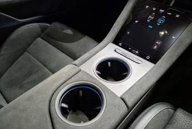 Porsche Taycan GTS Sport Turismo = Air Suspension = Гаранция, снимка 10