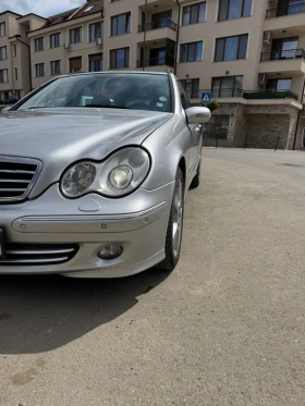 Mercedes-Benz C 320 С 320, ОТЛИЧЕН ЗА ГОДИНИТЕ СИ! , снимка 1