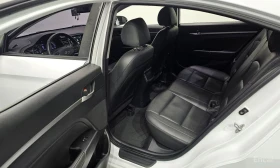 Hyundai Elantra, снимка 11