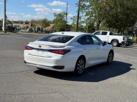 Lexus ES * 300h * CARFAX * ОПЦИЯ ЗА ФИНАНСИРАНЕ, снимка 10