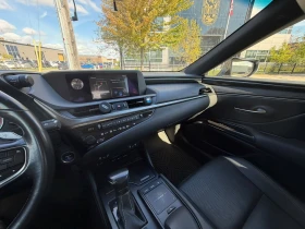 Lexus ES * 300h * CARFAX * ОПЦИЯ ЗА ФИНАНСИРАНЕ, снимка 9