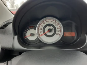 Mazda 2 1.3i, снимка 15