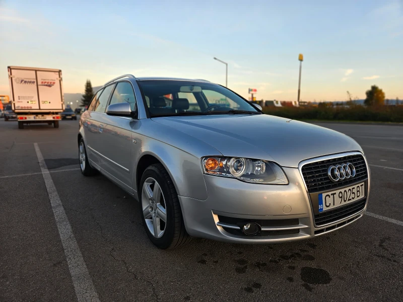 Audi A4 Перфектна, BI-XENON, Кожа, снимка 8 - Автомобили и джипове - 47738323