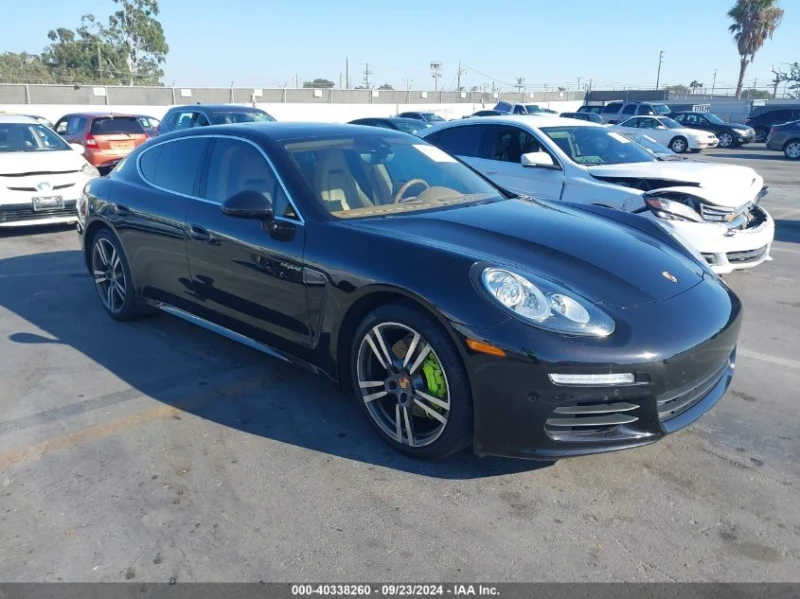 Porsche Panamera E-HYBRID S, снимка 3 - Автомобили и джипове - 47860868