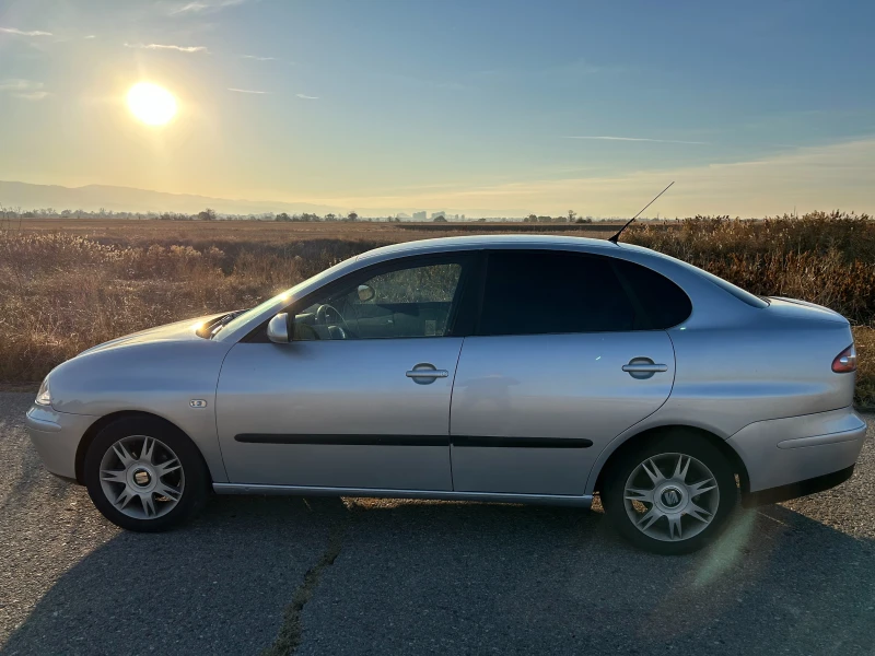 Seat Cordoba 1.9 TDI Помпа дюза, снимка 3 - Автомобили и джипове - 48015820