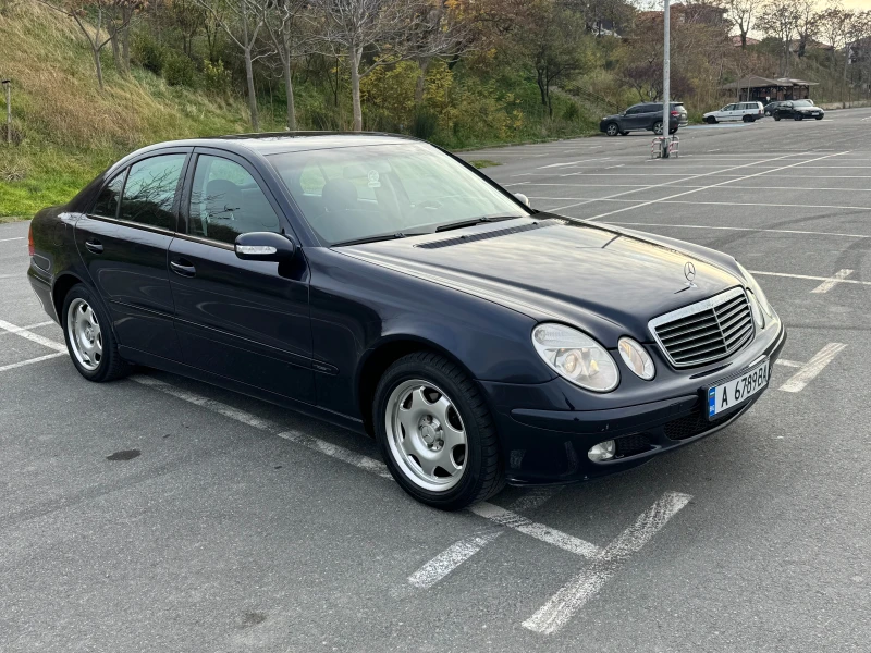 Mercedes-Benz E 220, снимка 8 - Автомобили и джипове - 48199845