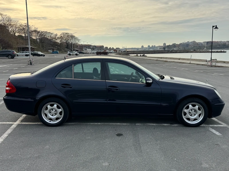 Mercedes-Benz E 220, снимка 7 - Автомобили и джипове - 48199845