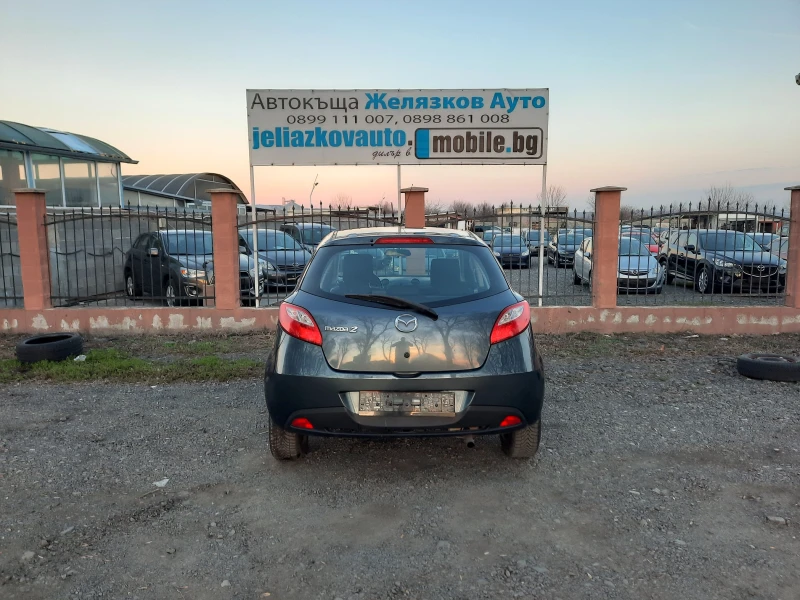 Mazda 2 1.3i, снимка 5 - Автомобили и джипове - 48414880