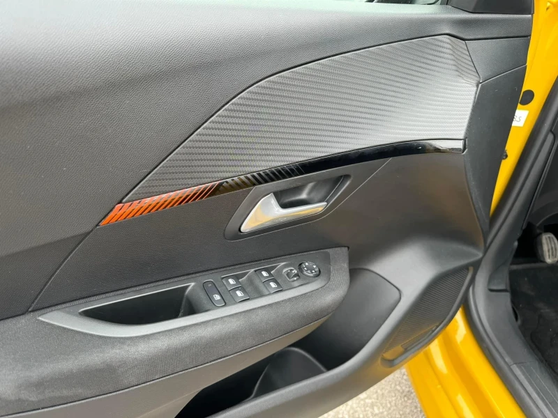 Peugeot 208 1.2 , снимка 8 - Автомобили и джипове - 53148167