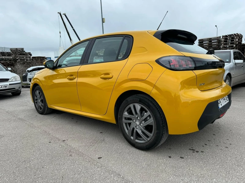 Peugeot 208 1.2 , снимка 15 - Автомобили и джипове - 53148167