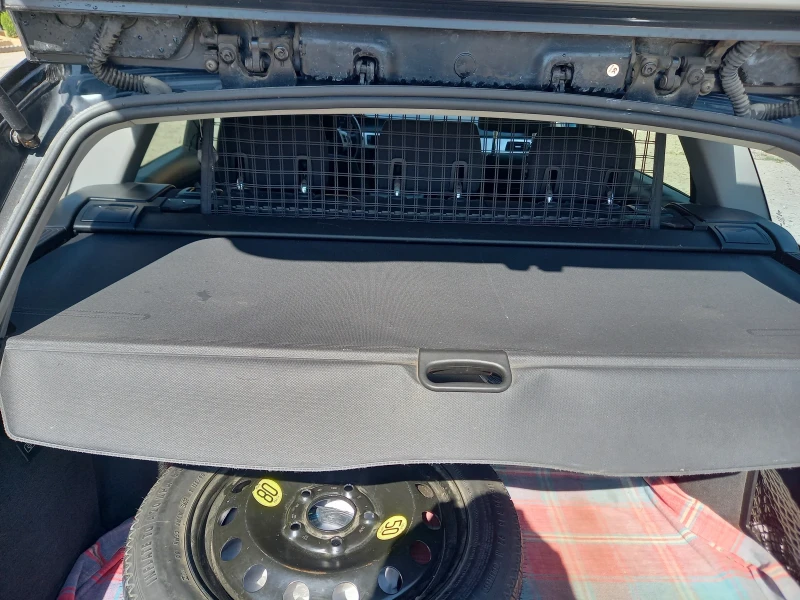 BMW 318, снимка 15 - Автомобили и джипове - 51242383