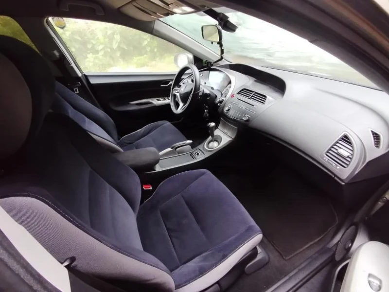 Honda Civic, снимка 8 - Автомобили и джипове - 52554333