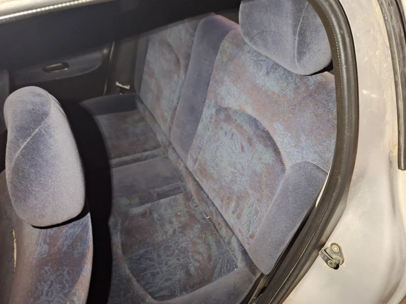 Peugeot 206 KuLata e za casti , снимка 8 - Автомобили и джипове - 52540688