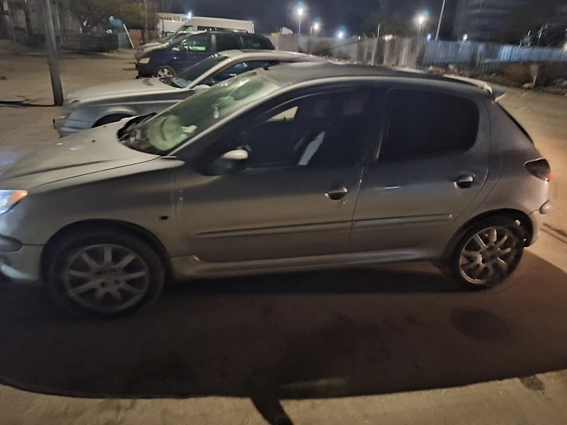 Peugeot 206 KuLata e za casti , снимка 3 - Автомобили и джипове - 52540688