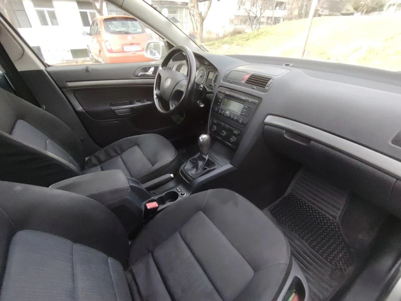 Skoda Octavia Tsi, снимка 7 - Автомобили и джипове - 53220390