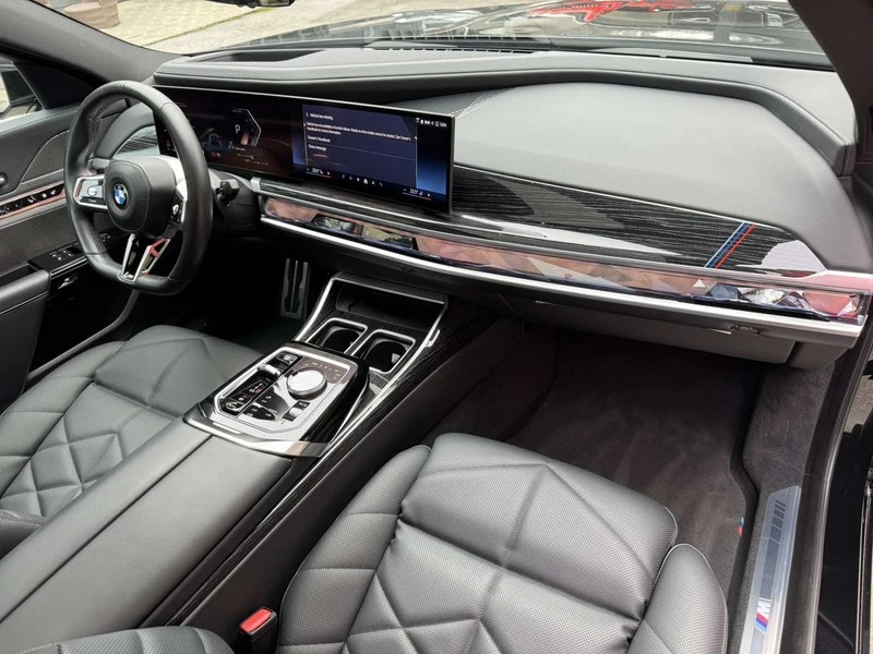 BMW 740 d xDrive, снимка 12 - Автомобили и джипове - 53571426